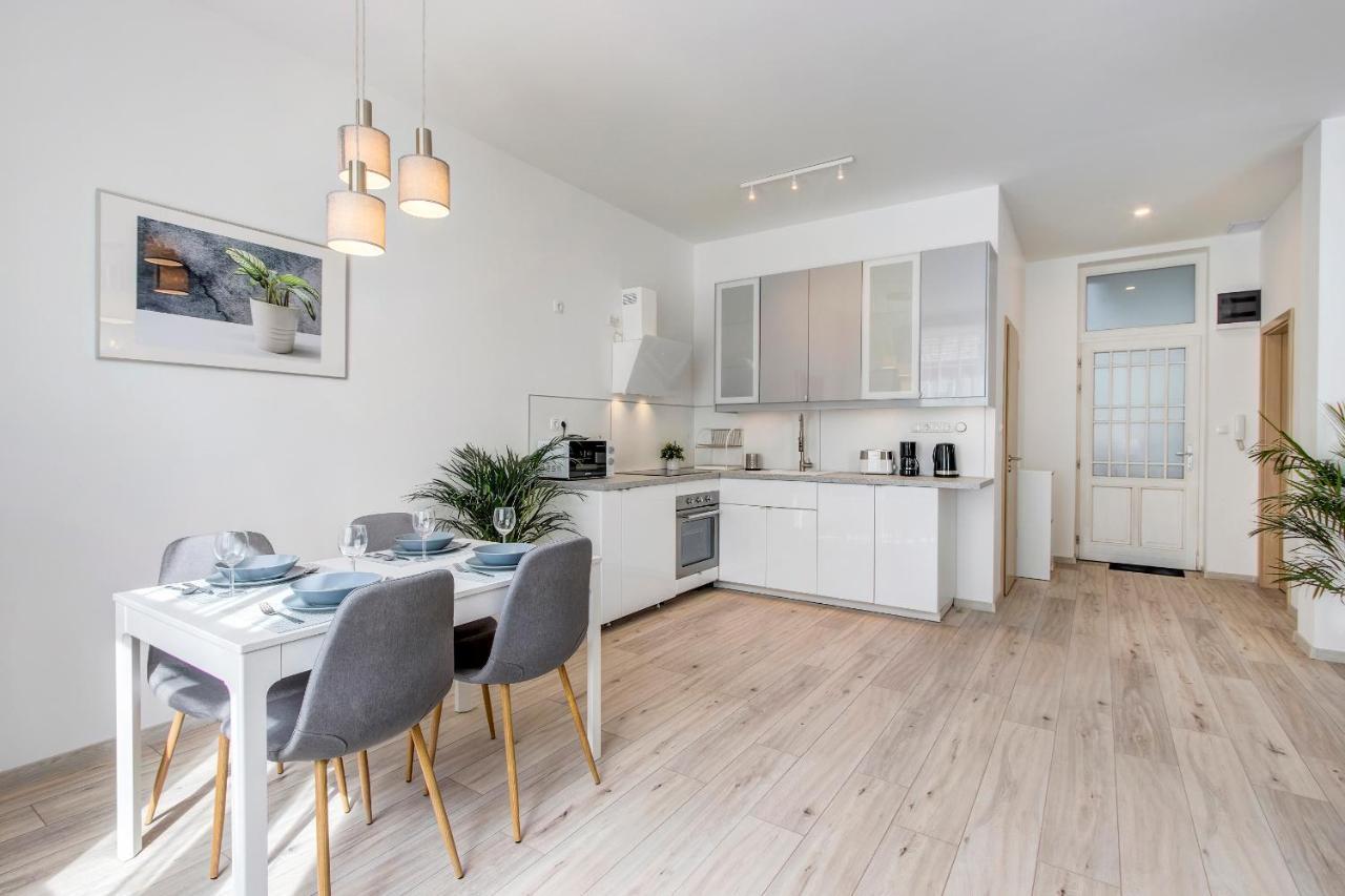 Rozsa Apartments Budapest Esterno foto